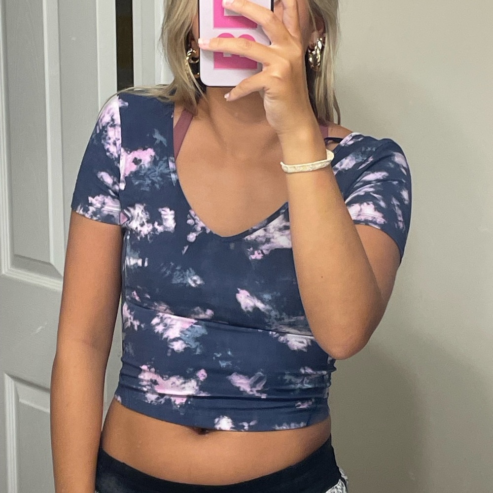 lululemon top